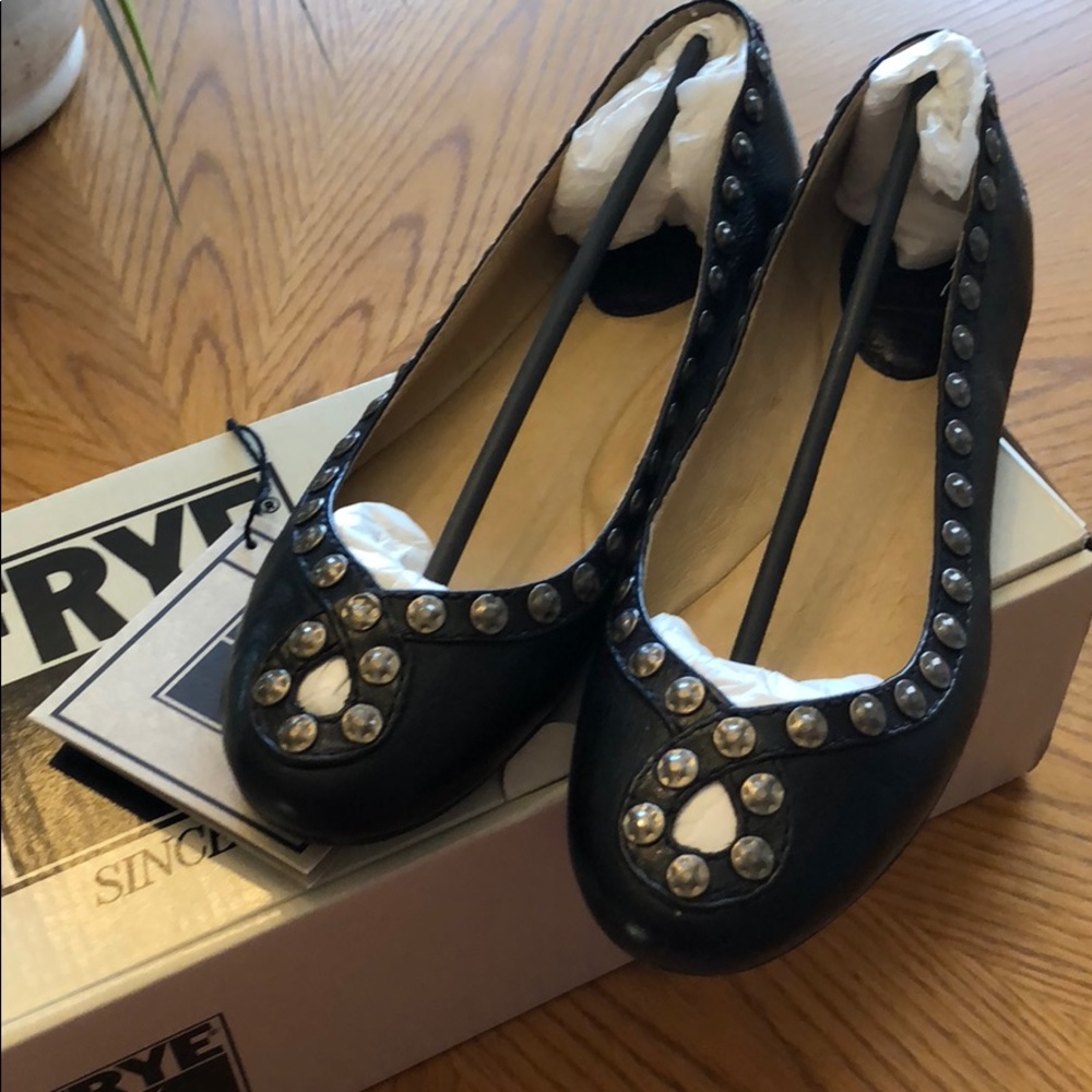 Cute Frye Studded Flats